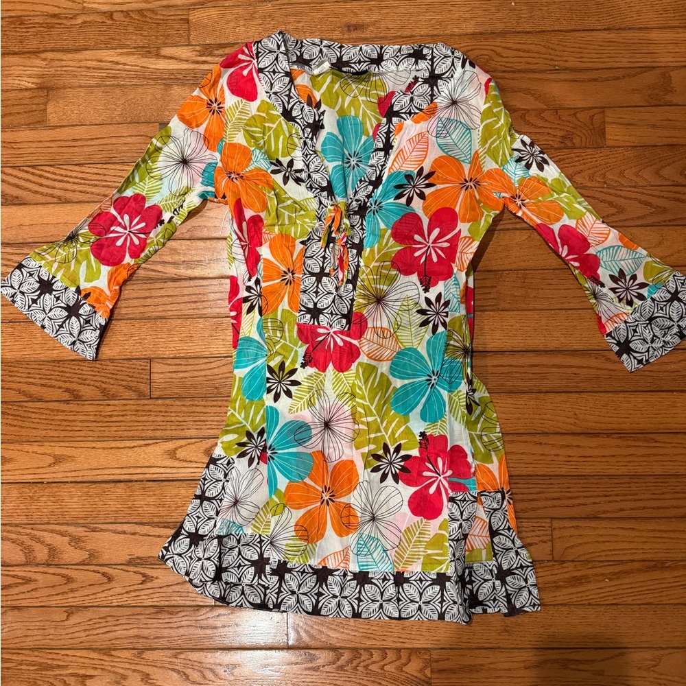 La Blanca Vibrant Floral Tie-Front Tunic Cover-up - Multicolor Size Medium